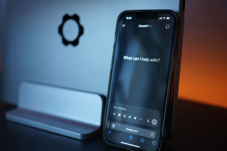 Perplexity’s AI Assistant App Is Crowding Siri’s Loyal Users Person holding a smartphone using a voice assistant app
